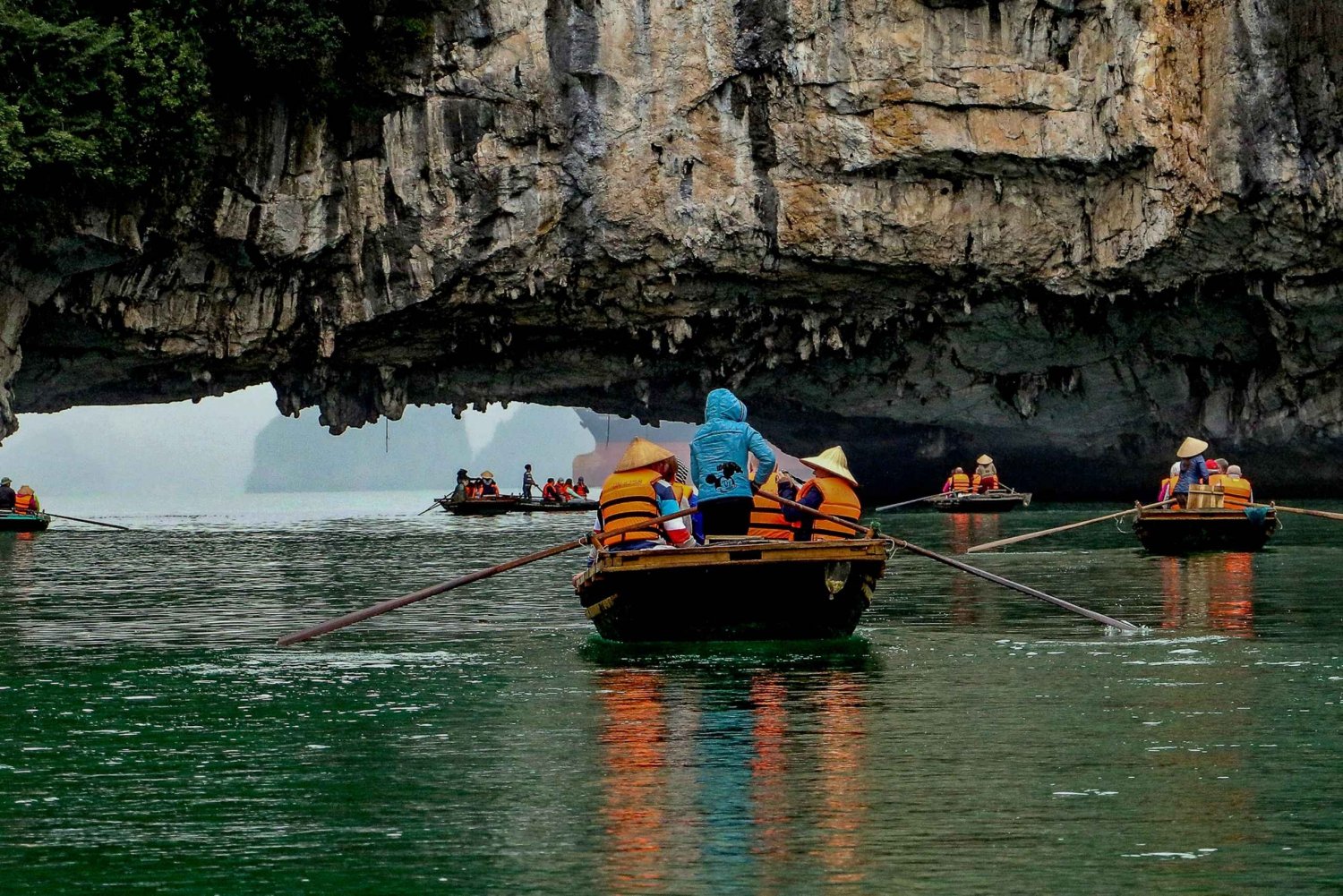 Hanói: Cruzeiro de 1 dia na Baía de Ha Long/Ilha do Topo e Caverna Luon