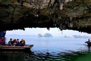 Hanoi: Crociera di 1 giorno nella Baia di Ha Long con l'Isola di Titop e la Grotta di Luon