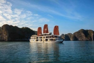 Hanoi: 2-dages Halong & Lan Ha Bay 5-stjernet krydstogt med balkon