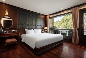 Hanoi: 2-Tages Halong-Lan Ha Bay BEST SELLER 5* Kreuzfahrt Balkon