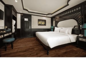 Hanoi: 2-Tages Halong-Lan Ha Bay BEST SELLER 5* Kreuzfahrt Balkon