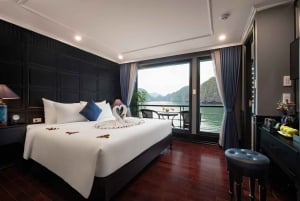 Hanoi: 2-dagars Halong-Lan Ha Bay BEST SELLER 5* kryssning balkong