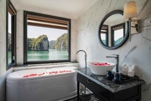 Hanoi: 2-Tages Halong-Lan Ha Bay BEST SELLER 5* Kreuzfahrt Balkon