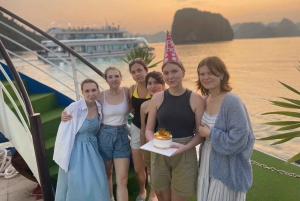 Hanoi: crociera 5 stelle di 2 giorni a Lan Ha e nella baia di Ha Long, con pasti e cabina