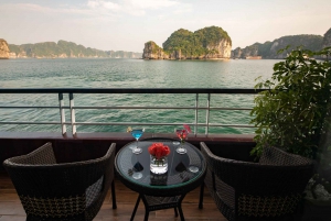 Hanoi: 2-dagers Lan Ha & Halong Bay 5-stjerners cruise med balkong