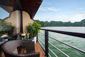 Hanoi: 2 päivän Lan Ha & Halong Bay 5 tähden risteily parvekkeella