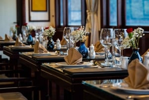 Hanói: crucero de lujo de 2 días por la bahía de Bai Tu Long, cuevas y kayak