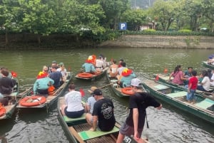 ハノイ発：ニンビン、ククフォン国立公園、タムコック 2日間自転車ツアー