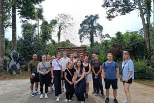 ハノイ発：ニンビン、ククフォン国立公園、タムコック 2日間自転車ツアー