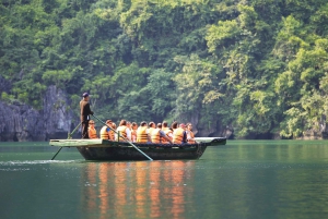 Hanoi: 2-Day Tour to Ninh Binh and Ha Long Bay with Meals