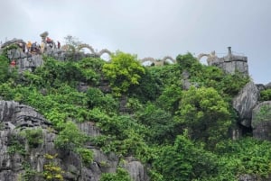 Hanói: excursão de 2 dias a Ninh Binh e Baía de Halong com traslado