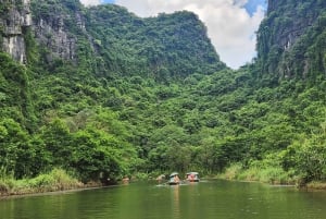 Hanói: excursão de 2 dias a Ninh Binh e Baía de Halong com traslado