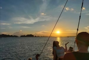 Hanoï : croisière de luxe de 3 jours et 2 nuits dans les baies d'Along et de Bai Tu Long