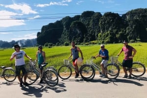 Hanoi: 3 päivän Ninh Binh, Ha Long ja Lan Ha Bay 5 tähden risteilyt