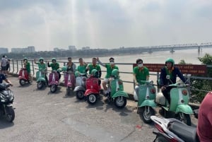 Hanoi: 4,5-stündige Vespa-Tour durch die Stadt