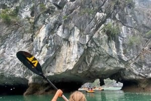Hanoï : croisière de 4 jours dans la baie d'Halong et visite citadine