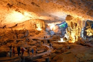 Hanoi: 4-Day Trip Ninh Binh-Halong Cruise Cabin with Balcony