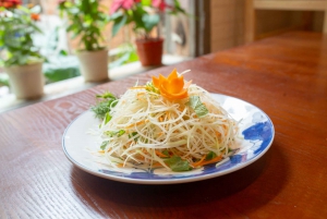 Hanoi: 5-Course Vietnamese Cooking Class & Market Tour