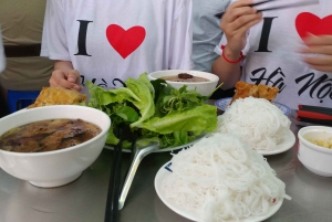 Hanoi: 5-Hour Street Food Tour by Motorbike