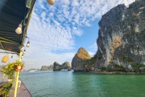 6 tähden Cycad-risteily Bai Tu Long Baylla, 2 päivää, amme, parveke