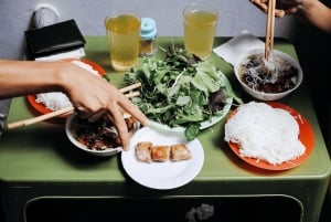 Hanoi: 7 Tastings Street Food Tour mit Train Street