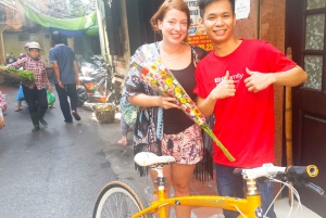 Hanoi: Amazing Morning Biking Tour