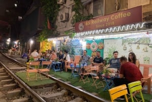 Hantverksmässig kaffekokning i Hanoi med Train Street