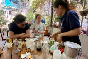 Lezione di caffè artigianale ad Hanoi con Train Street