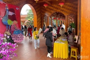 Hanoi: Ba Vangin pagoda tai Yen Tu -vuori – UNESCO:n maailmanperintökohde