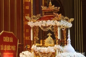 Hanoi: Ba Vangin pagoda tai Yen Tu -vuori – UNESCO:n maailmanperintökohde