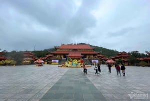 Hanoi: Ba Vangin pagoda tai Yen Tu -vuori – UNESCO:n maailmanperintökohde