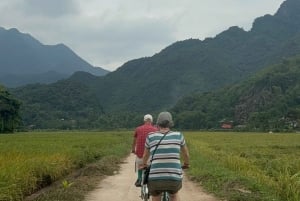 Hanói: excursão privada de 2 dias ao Pico Ba Vì e ao Vale Mai Châu