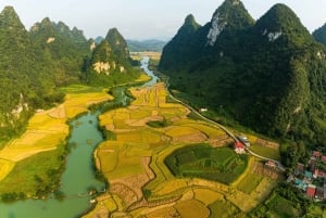 ハノイ発：バンザン滝、ヌオム・ンガオ洞窟2日ツアー