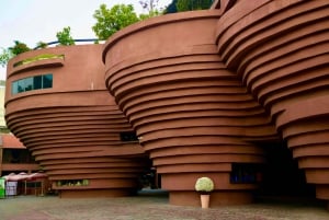 Hanoi Jeep-avontuur: Bat Trang Pottery & GOM Live Show