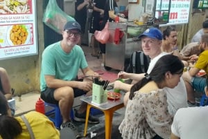 Tour gastronômico de rua em Hanói Visite a rua do trem e o bairro antigo
