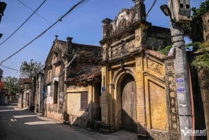 Hanoi Cantonese Assembly Hall or Mega World, Pottery Village
