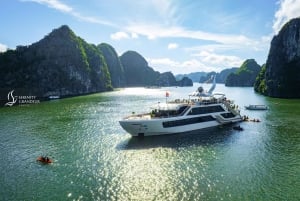 Hanoi/Cat Ba Lan Ha Bay -risteily – kajakki, poreallas, vesiliukumäki