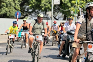 女性がご案内するハノイ市内自転車ツアー