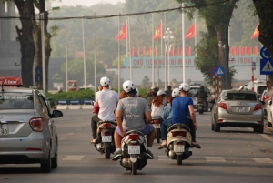 Hanoi: City Sightseeing Motorbike Tour