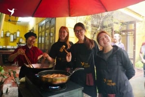 Hanoï : cours de cuisine, contes culturels, marché et transfert