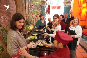 Hanoï : cours de cuisine, contes culturels, marché et transfert