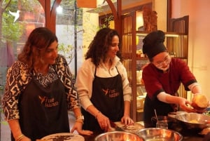 Hanoï : cours de cuisine, contes culturels, marché et transfert