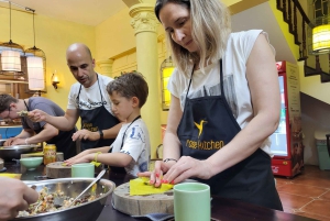 Hanoï : cours de cuisine, contes culturels, marché et transfert