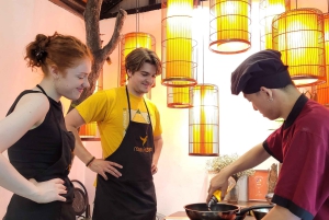 Hanoï : cours de cuisine, contes culturels, marché et transfert