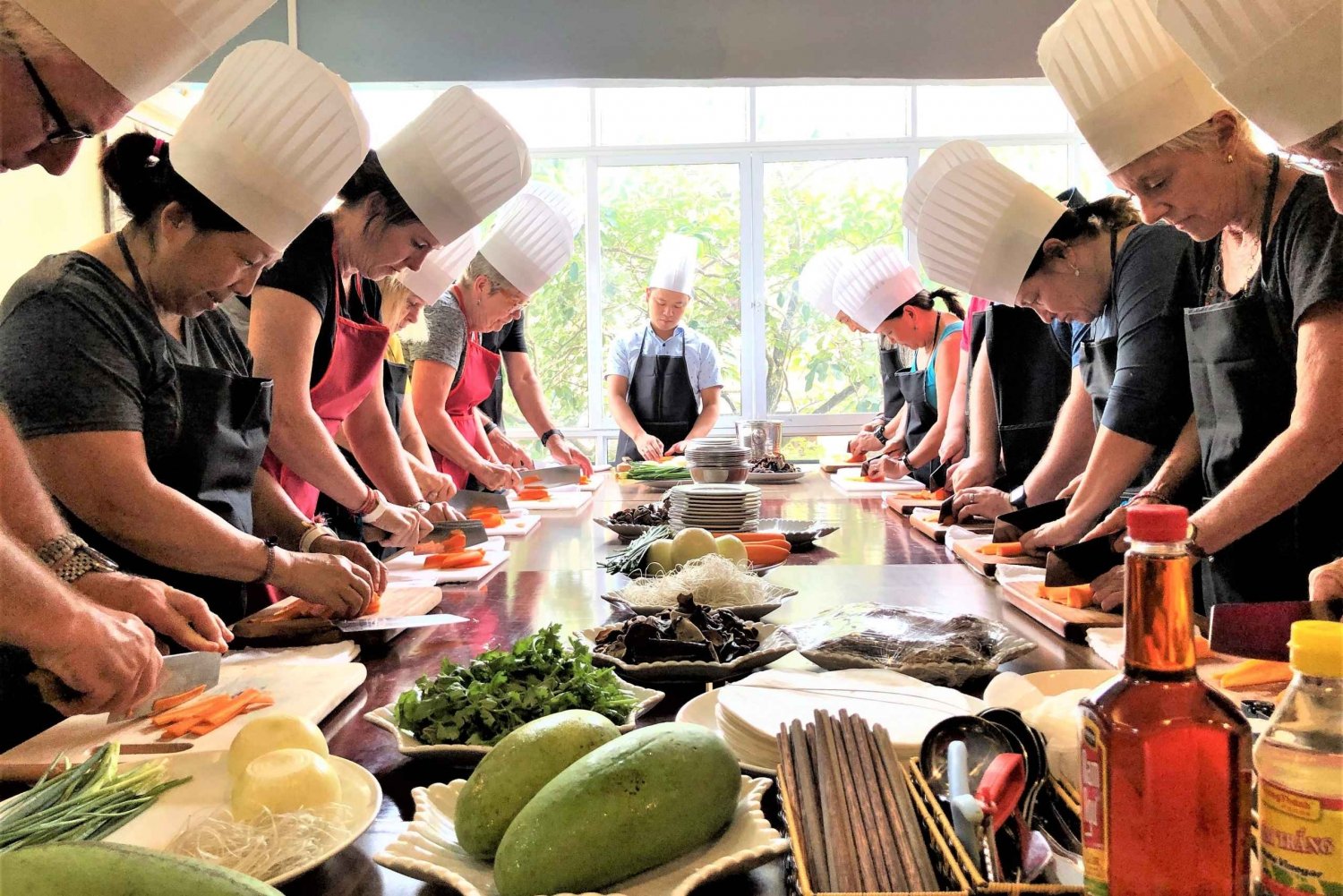 Hanoi: Wycieczka po targu w Starej Dzielnicy i lekcja gotowania z posiłkiem