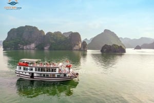 Hanoi: Koselig cruise med overnatting i Halong Bay med måltider