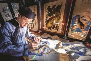 Wioska malarstwa Dong Ho w Hanoi i wioska tworzenia glinianych posągów