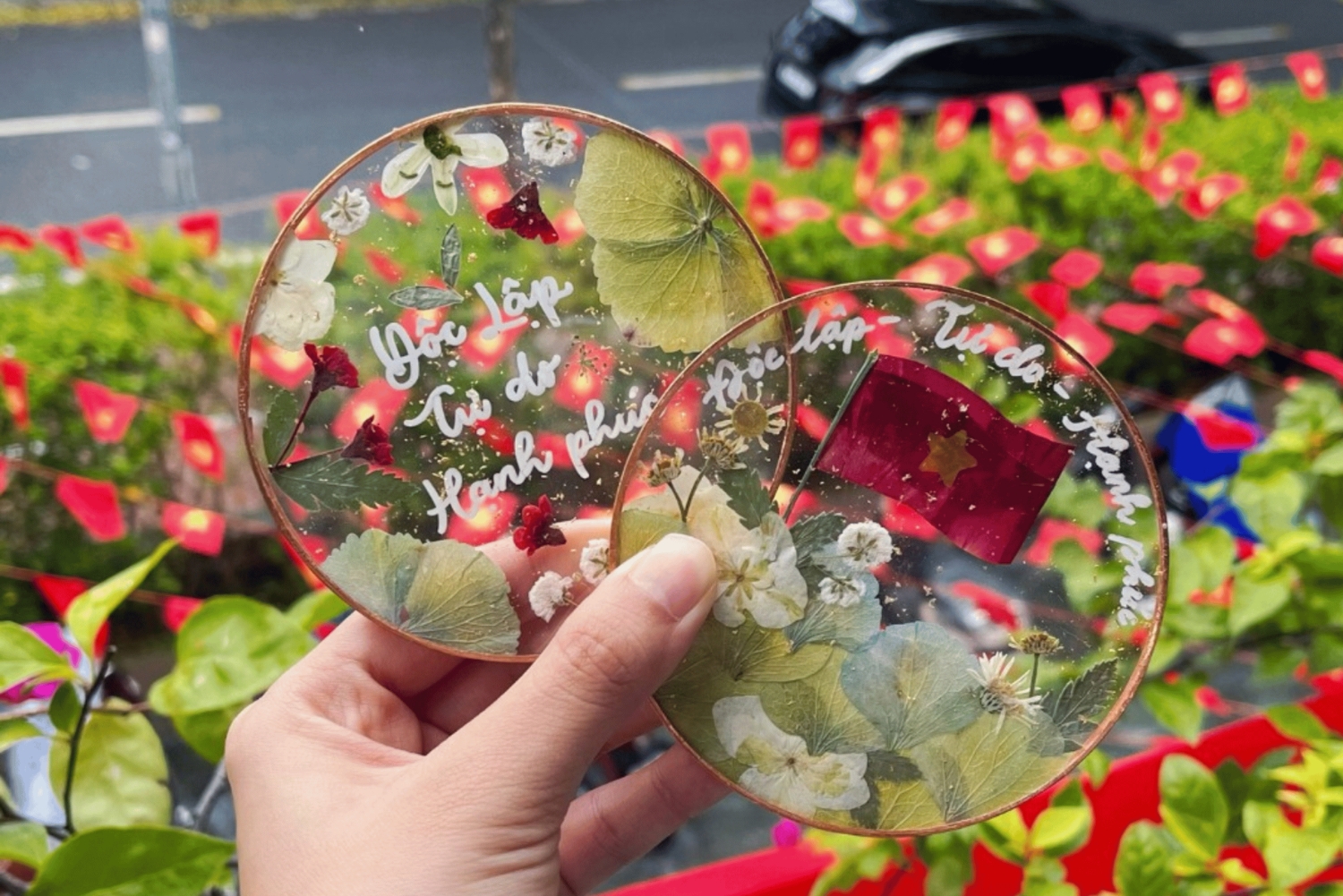 Hanoi: Dried Flower Resin Workshop in Vietnam