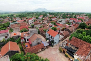 Hanoi Countryside Sightseeing Duong Lam Ancient Village Tour