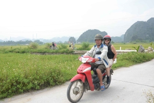 Hanoi: Utforska Tam Coc med bambubåt och besök fågelparken